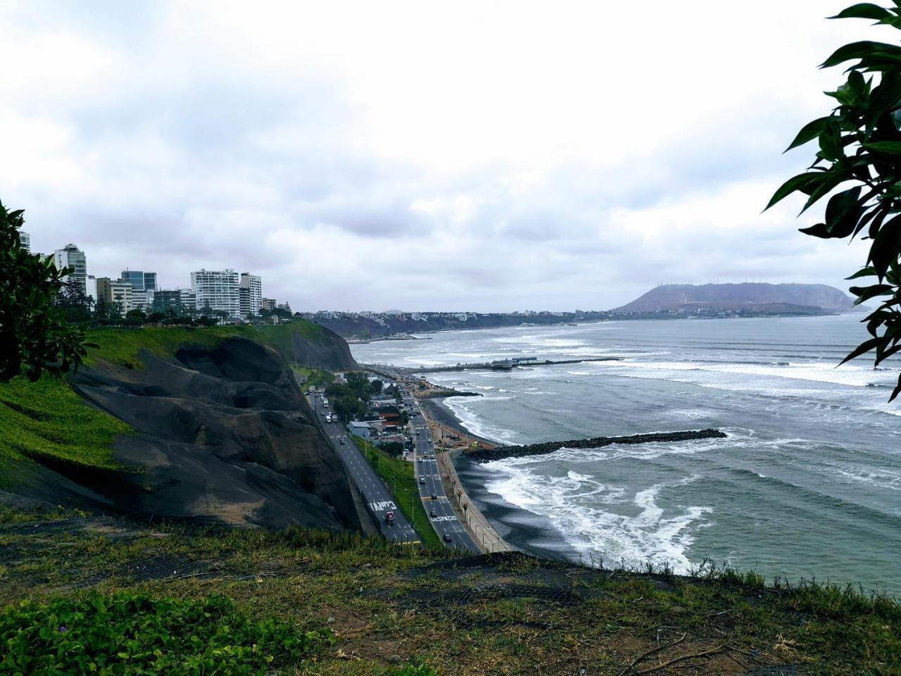 Miraflores Frente Al Mar Lima Exterior photo