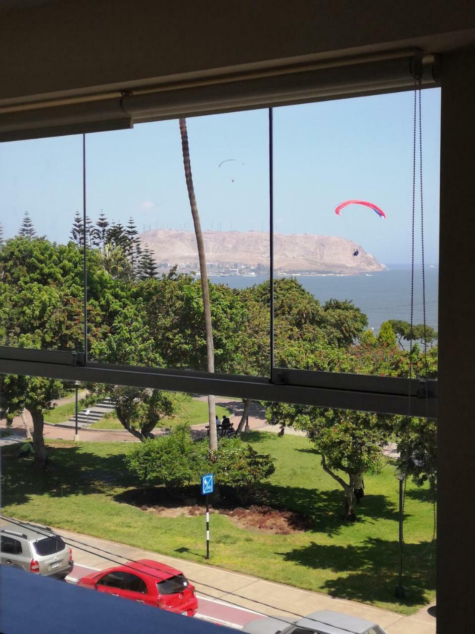 Miraflores Frente Al Mar Lima Exterior photo